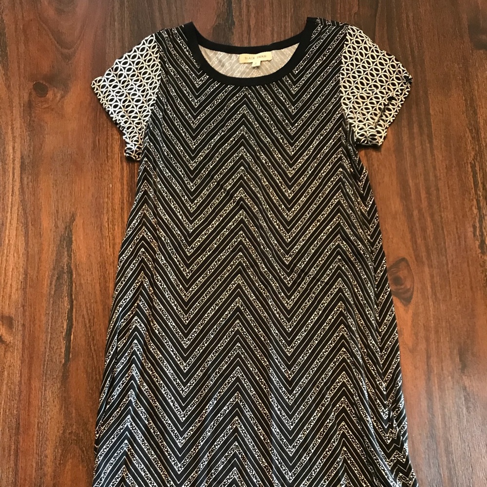Black and White Patterned Tee Dress